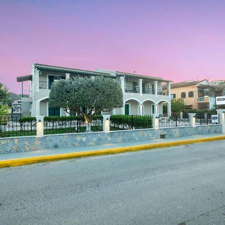 Stavros Apartments Kontokali Next To Gouvia Marina エクステリア 写真