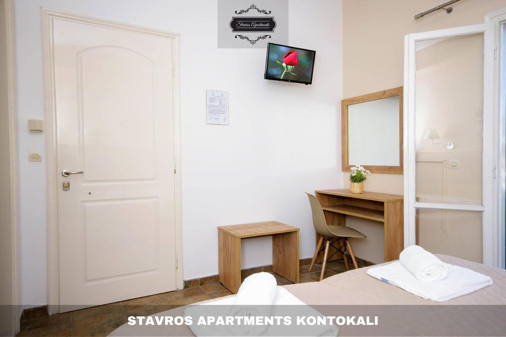 Stavros Apartments Kontokali Next To Gouvia Marina エクステリア 写真