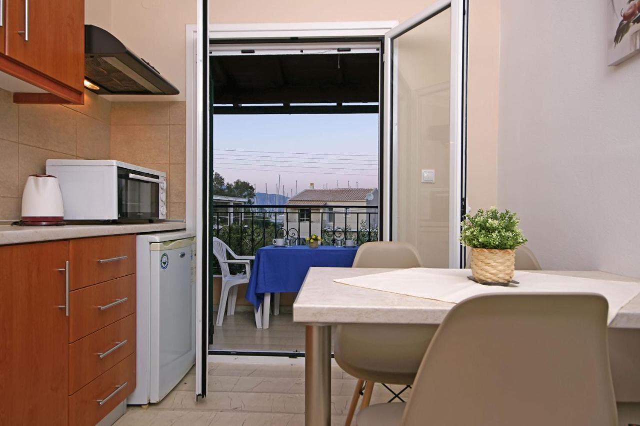 Stavros Apartments Kontokali Next To Gouvia Marina エクステリア 写真